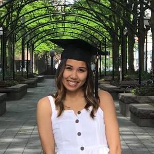 Meet your Posher, Alexis